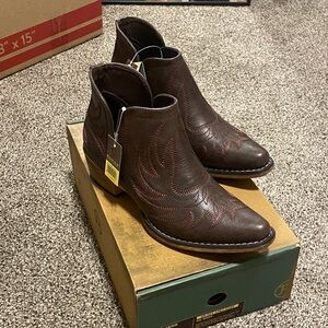 Women’s Roper Ava Brown Ankle Boot with Double Opened Sides 7.5